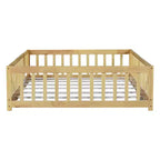 Letto a pavimento completo con recinzione e porta, sponde in legno di gomma beige