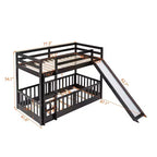 Letto a capanna in legno con letto estraibile e scaffali, bianco