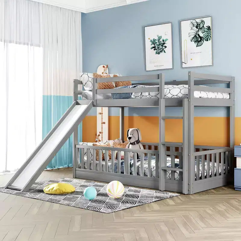 Letto a capanna in legno con letto estraibile e scaffali, bianco